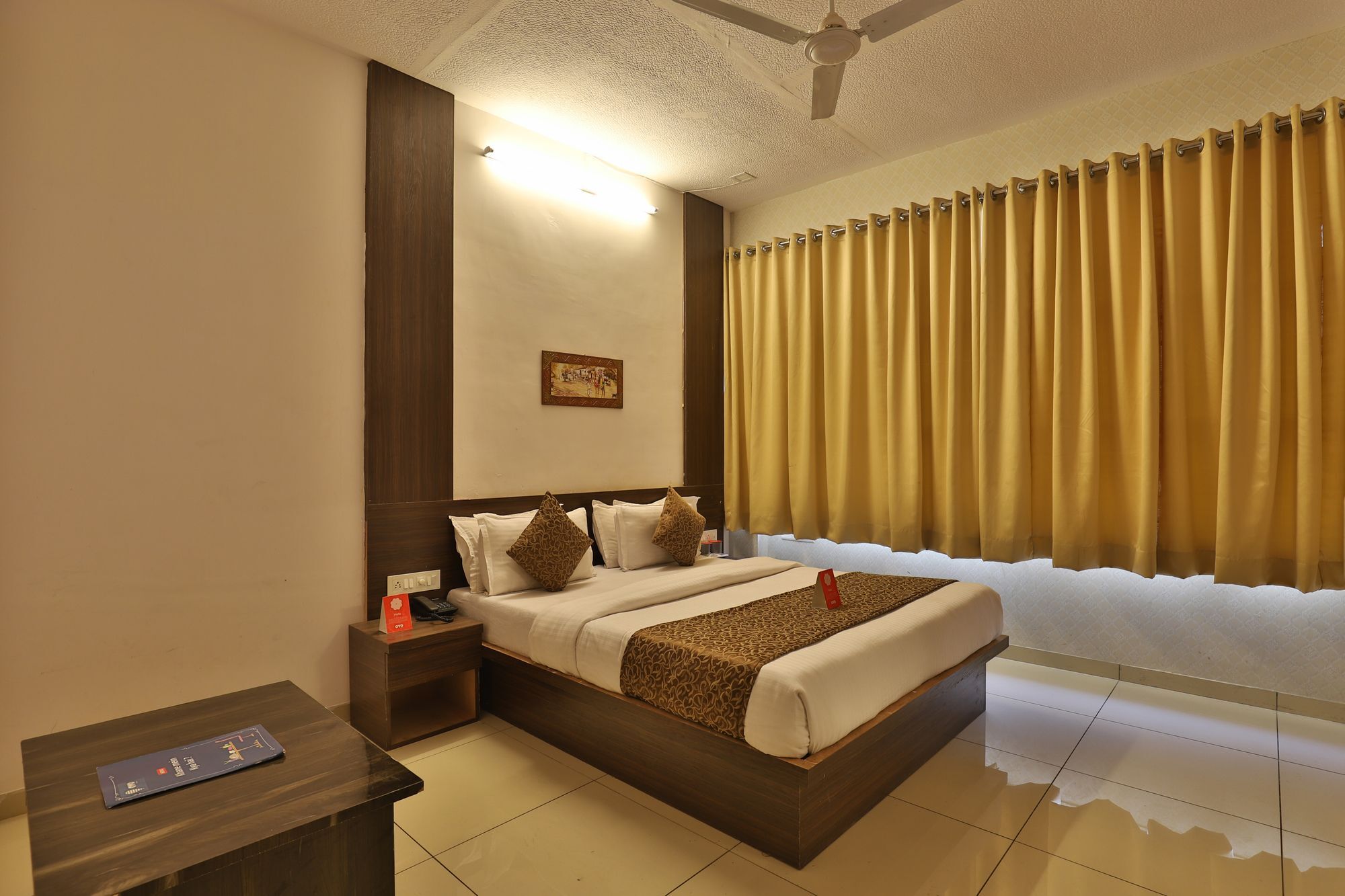 Oyo 11649 Hotel Mahima Gandhinagar Bagian luar foto
